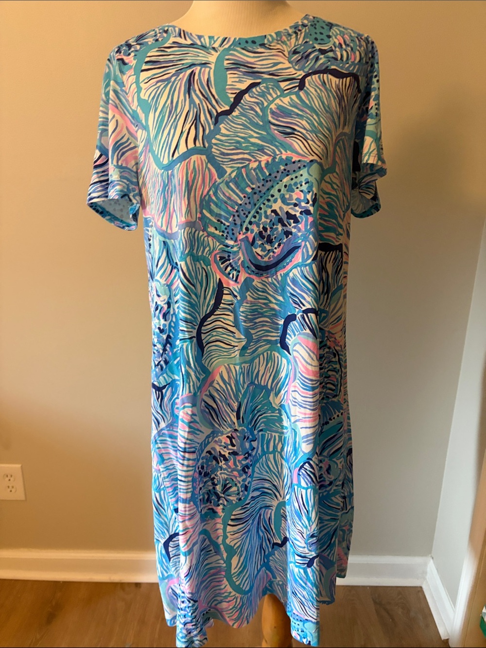 Lilly Pulitzer Blue Pink Tropical Print Short Sleeve Dress